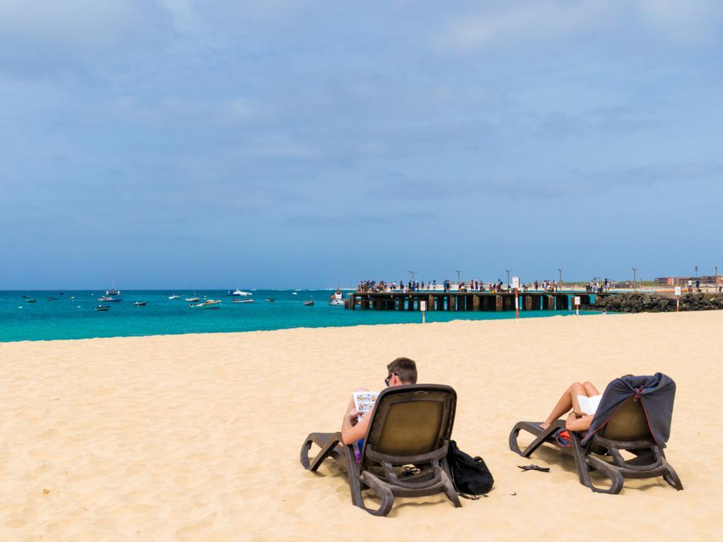 Sal Beach Club * Santa Maria