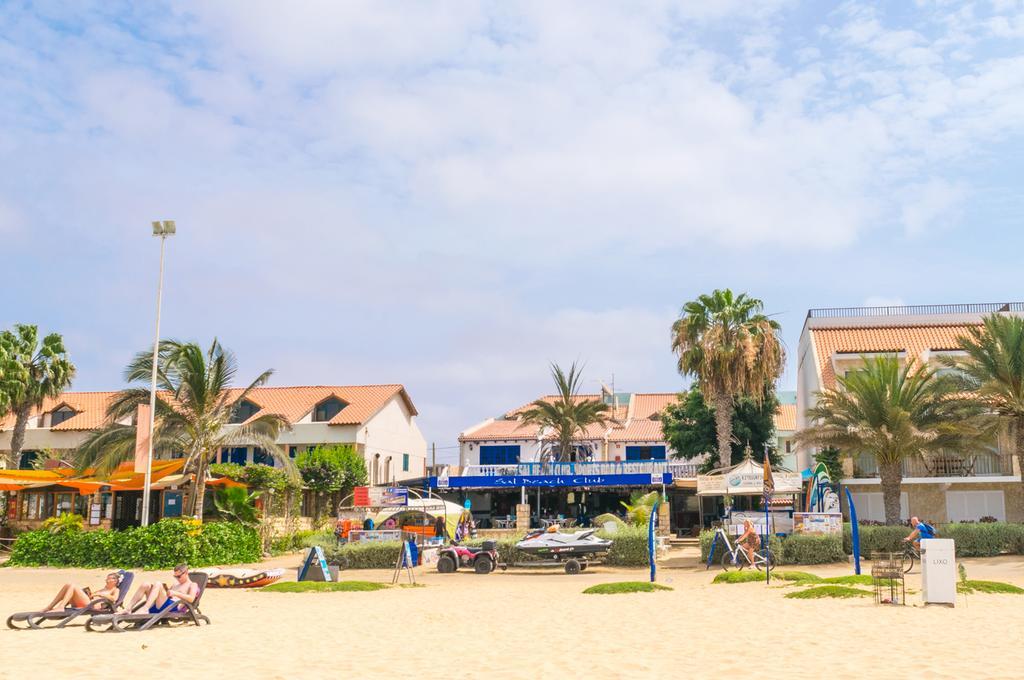Sal Beach Club *